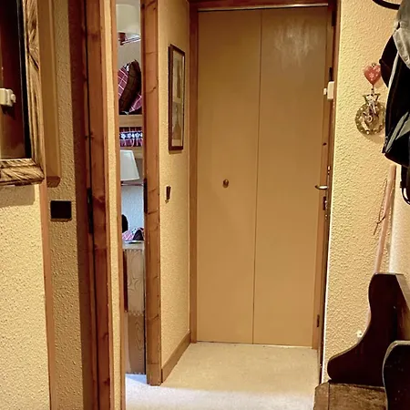 Cosy For 4 In アパート